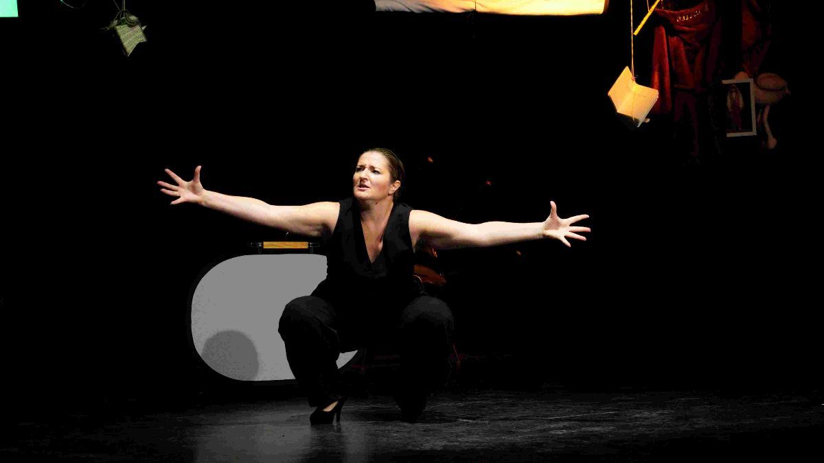 DA FUORI TUTTO BENE Il can can del cancro