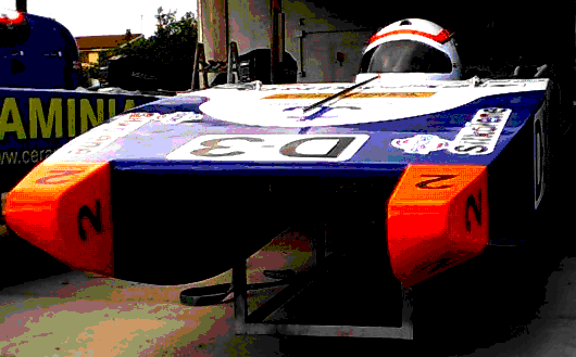 Dopo un inverno di dura preparazione lo scafo Dopo un inverno di duro lavoro, scende in acqua un inn