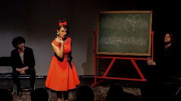 IL NERO NON SFINA Monologhi incivili di borghesi contemporanei esauriti